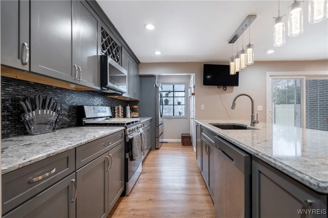903 Winterset Court, Amherst, New York 14051, Amherst, New York 14051, 3 Bedrooms Bedrooms, 7 Rooms Rooms,2 BathroomsBathrooms,Residential,Closed,903 Winterset Court, Amherst, New York 14051,0,B1587062