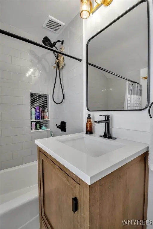 380 Knowlton Avenue, Tonawanda-town, New York 1421, Tonawanda, New York 14217, 4 Bedrooms Bedrooms, 9 Rooms Rooms,1 BathroomBathrooms,Residential,Closed,380 Knowlton Avenue, Tonawanda-town, New York 1421,0,B1587155