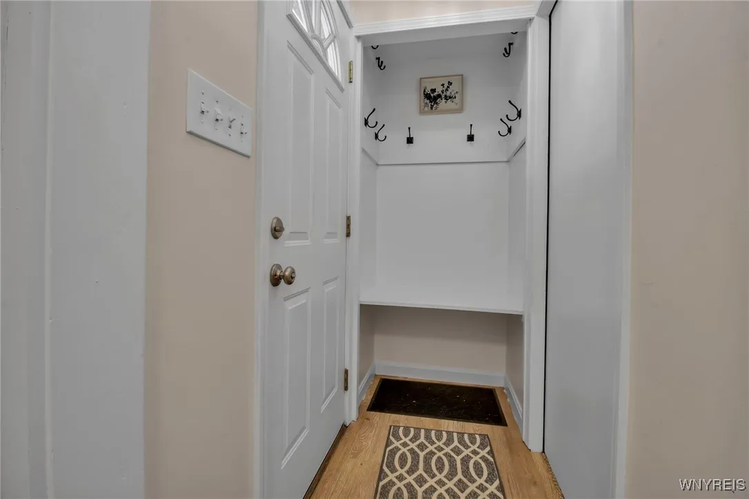 380 Knowlton Avenue, Tonawanda-town, New York 1421, Tonawanda, New York 14217, 4 Bedrooms Bedrooms, 9 Rooms Rooms,1 BathroomBathrooms,Residential,Closed,380 Knowlton Avenue, Tonawanda-town, New York 1421,0,B1587155