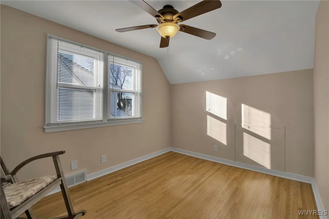 380 Knowlton Avenue, Tonawanda-town, New York 1421, Tonawanda, New York 14217, 4 Bedrooms Bedrooms, 9 Rooms Rooms,1 BathroomBathrooms,Residential,Closed,380 Knowlton Avenue, Tonawanda-town, New York 1421,0,B1587155