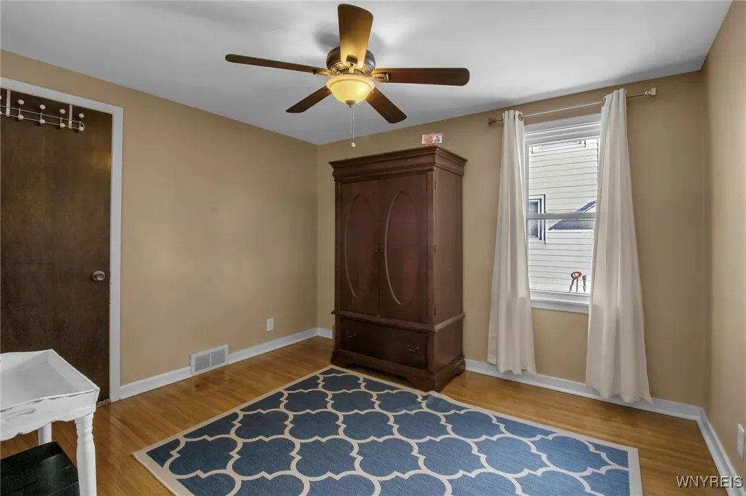 380 Knowlton Avenue, Tonawanda-town, New York 1421, Tonawanda, New York 14217, 4 Bedrooms Bedrooms, 9 Rooms Rooms,1 BathroomBathrooms,Residential,Closed,380 Knowlton Avenue, Tonawanda-town, New York 1421,0,B1587155
