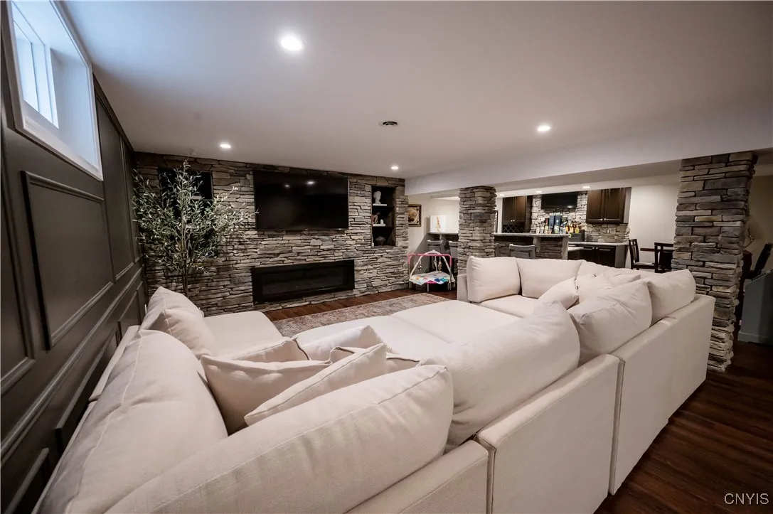 1771 Independence, Utica, New York 13502, Utica, New York 13502, 3 Bedrooms Bedrooms, 6 Rooms Rooms,2 BathroomsBathrooms,Residential,For Sale,1771 Independence, Utica, New York 13502,0,S1586288