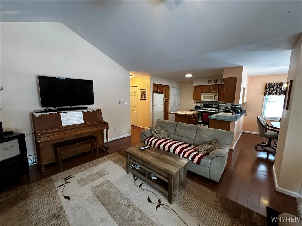 521 Witmer Road, North Tonawanda, New York 14120, North Tonawanda, New York 14120, 3 Bedrooms Bedrooms, 6 Rooms Rooms,1 BathroomBathrooms,Residential,Closed,521 Witmer Road, North Tonawanda, New York 14120,0,B1587114