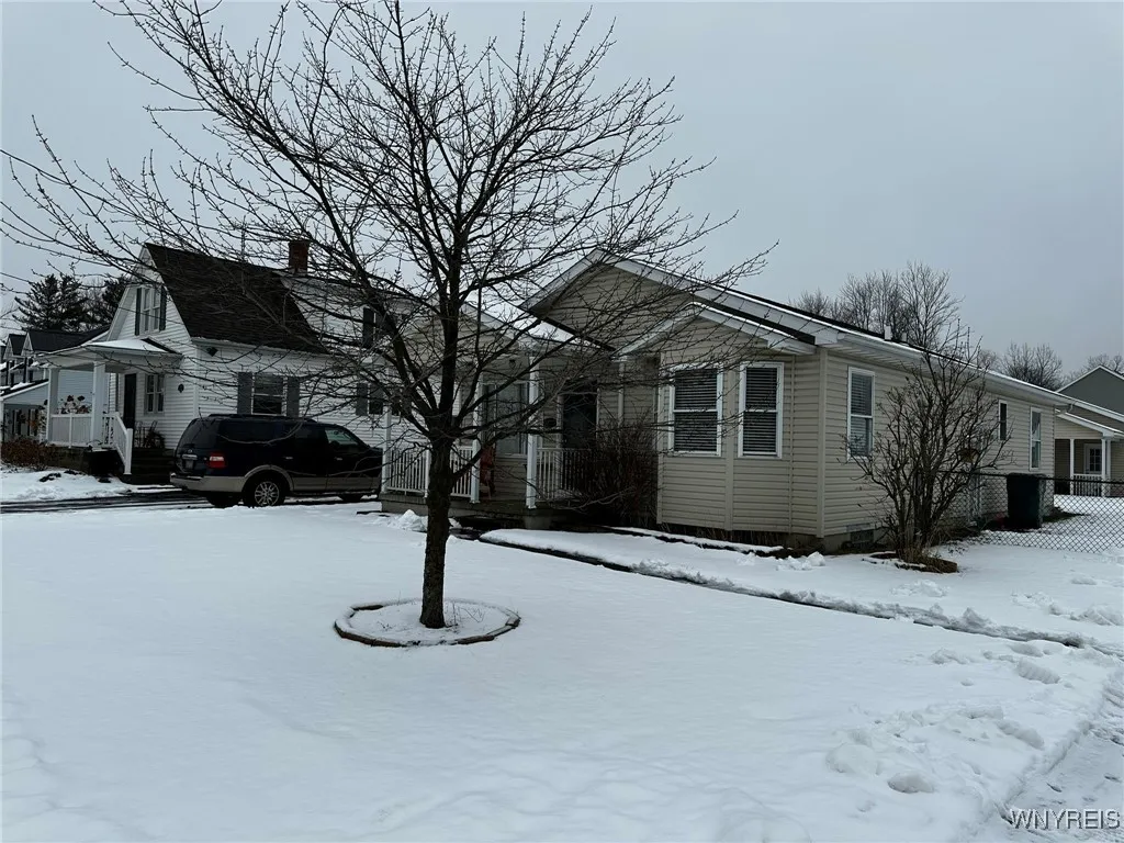 521 Witmer Road, North Tonawanda, New York 14120, North Tonawanda, New York 14120, 3 Bedrooms Bedrooms, 6 Rooms Rooms,1 BathroomBathrooms,Residential,Closed,521 Witmer Road, North Tonawanda, New York 14120,0,B1587114