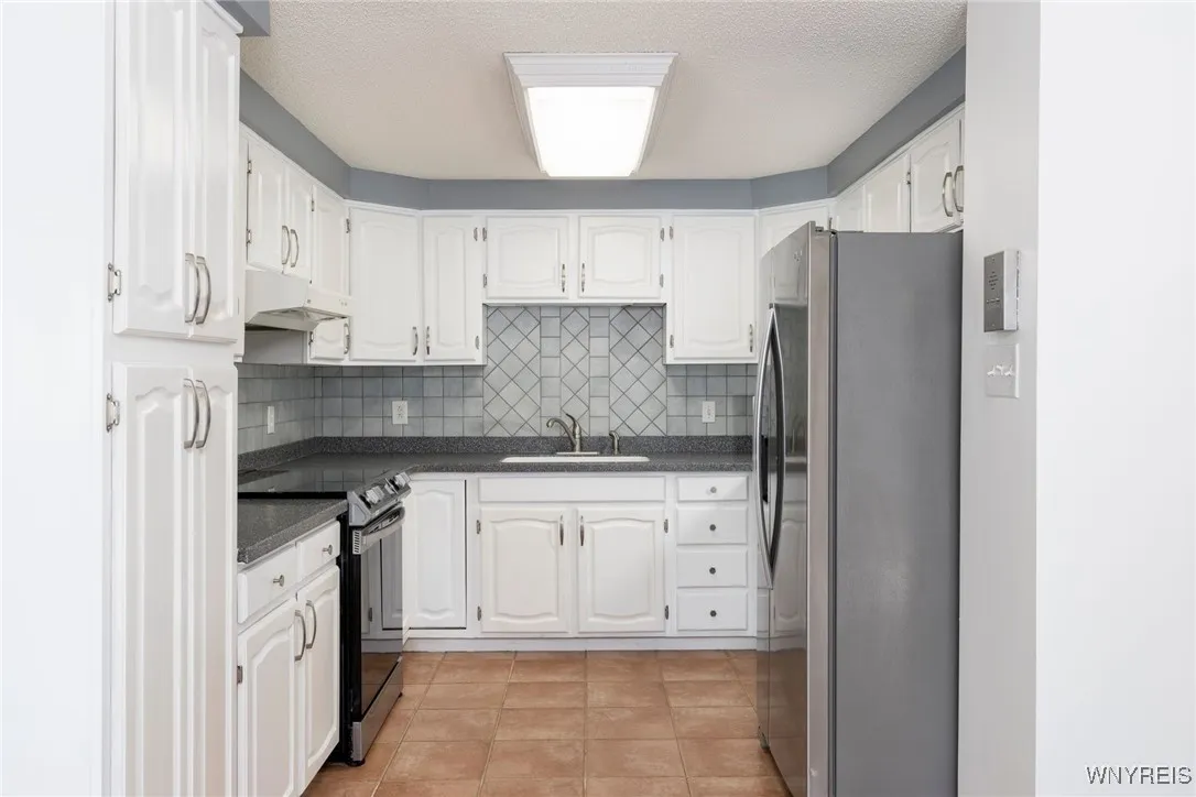 5293e Chestnut Ridge Road E, Orchard Park, New Yor, Orchard Park, New York 14127, 2 Bedrooms Bedrooms, 6 Rooms Rooms,1 BathroomBathrooms,Residential,Closed,5293e Chestnut Ridge Road E, Orchard Park, New Yor,0,B1587239