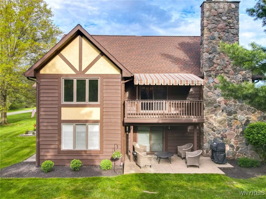 5293e Chestnut Ridge Road E, Orchard Park, New Yor, Orchard Park, New York 14127, 2 Bedrooms Bedrooms, 6 Rooms Rooms,1 BathroomBathrooms,Residential,Closed,5293e Chestnut Ridge Road E, Orchard Park, New Yor,0,B1587239