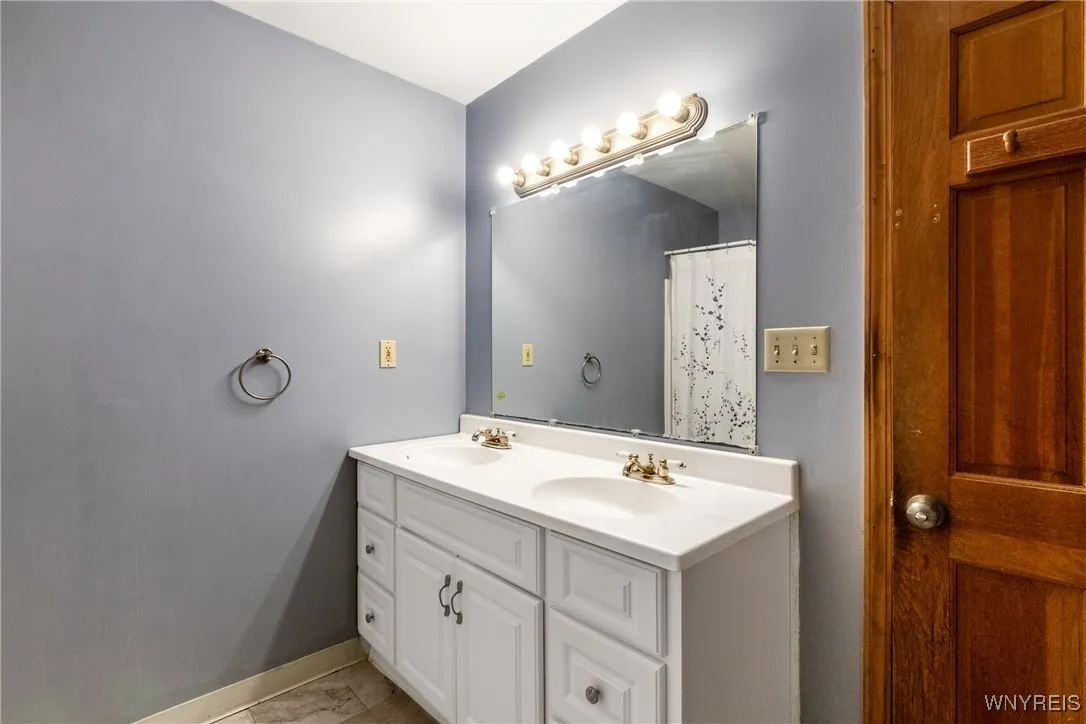 206 Hillcrest Dr, Amherst, New York 14226, Amherst, New York 14226, 4 Bedrooms Bedrooms, 10 Rooms Rooms,2 BathroomsBathrooms,Residential,Closed,206 Hillcrest Dr, Amherst, New York 14226,0,B1587269