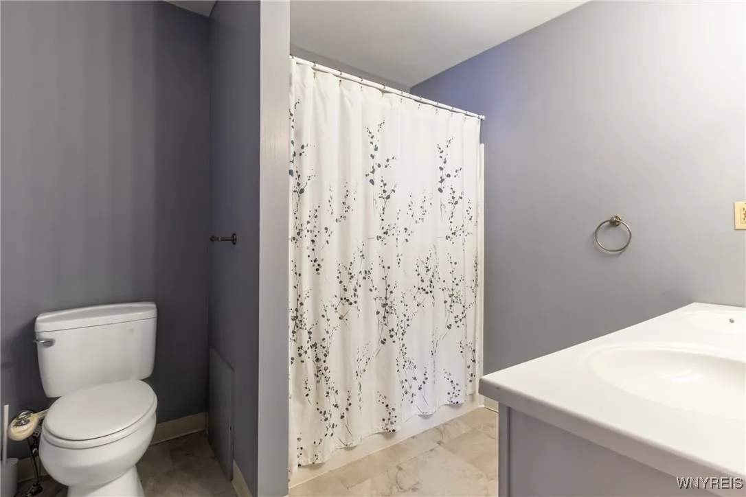 206 Hillcrest Dr, Amherst, New York 14226, Amherst, New York 14226, 4 Bedrooms Bedrooms, 10 Rooms Rooms,2 BathroomsBathrooms,Residential,Closed,206 Hillcrest Dr, Amherst, New York 14226,0,B1587269