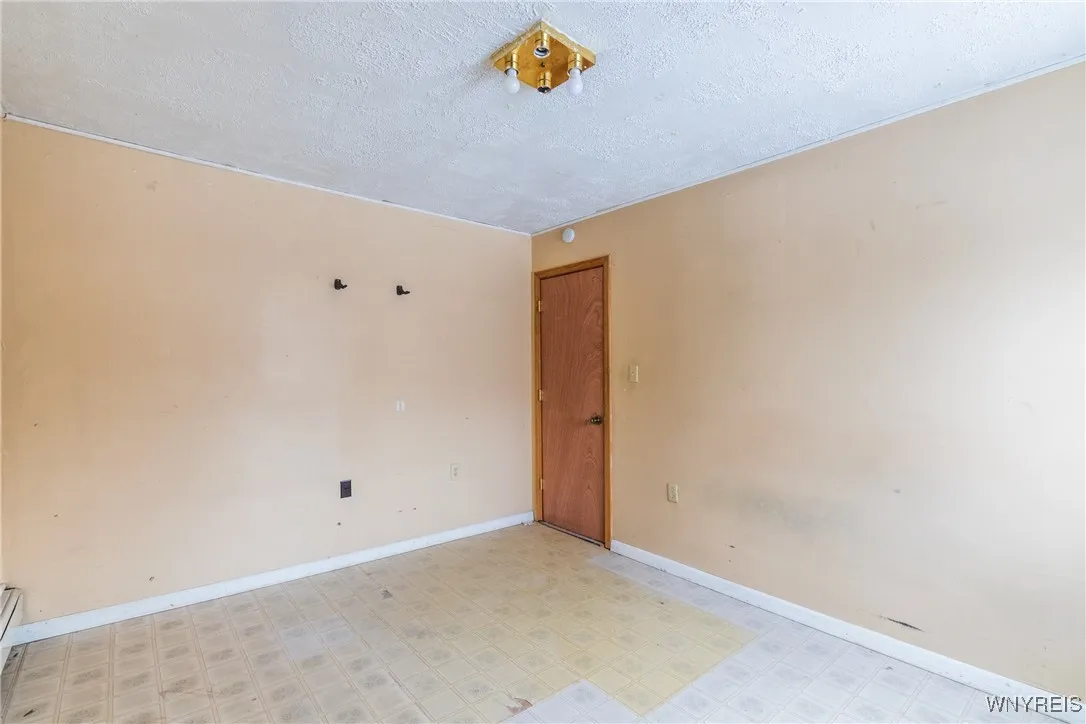 206 Hillcrest Dr, Amherst, New York 14226, Amherst, New York 14226, 4 Bedrooms Bedrooms, 10 Rooms Rooms,2 BathroomsBathrooms,Residential,Closed,206 Hillcrest Dr, Amherst, New York 14226,0,B1587269