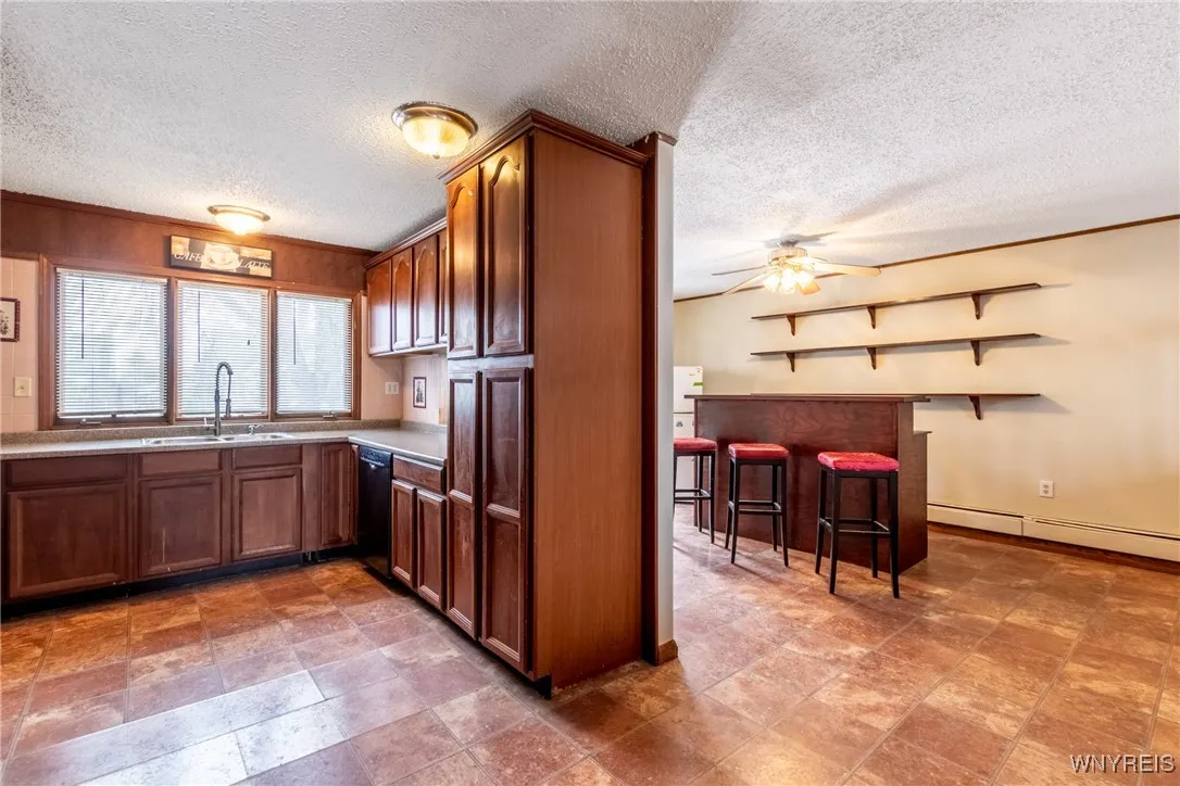 206 Hillcrest Dr, Amherst, New York 14226, Amherst, New York 14226, 4 Bedrooms Bedrooms, 10 Rooms Rooms,2 BathroomsBathrooms,Residential,Closed,206 Hillcrest Dr, Amherst, New York 14226,0,B1587269