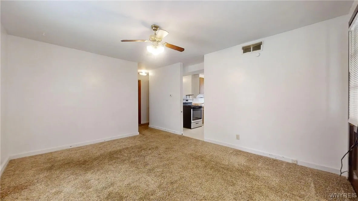 236 Ensminger Road, Tonawanda-town, New York 14150, Tonawanda, New York 14150, 4 Bedrooms Bedrooms, ,2 BathroomsBathrooms,Residential,Closed,236 Ensminger Road, Tonawanda-town, New York 14150,0,B1587078