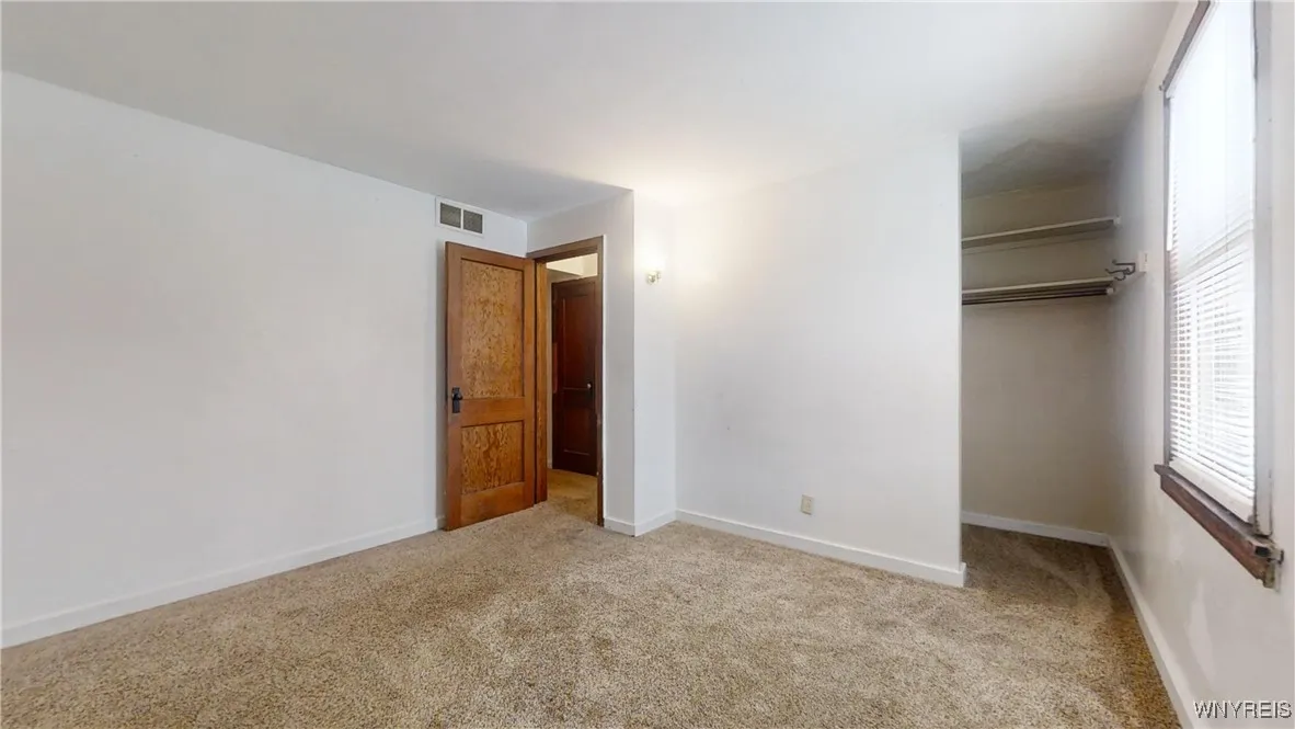 236 Ensminger Road, Tonawanda-town, New York 14150, Tonawanda, New York 14150, 4 Bedrooms Bedrooms, ,2 BathroomsBathrooms,Residential,Closed,236 Ensminger Road, Tonawanda-town, New York 14150,0,B1587078