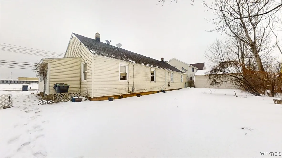 236 Ensminger Road, Tonawanda-town, New York 14150, Tonawanda, New York 14150, 4 Bedrooms Bedrooms, ,2 BathroomsBathrooms,Residential,Closed,236 Ensminger Road, Tonawanda-town, New York 14150,0,B1587078