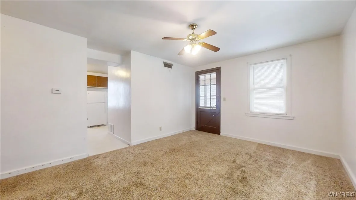 236 Ensminger Road, Tonawanda-town, New York 14150, Tonawanda, New York 14150, 4 Bedrooms Bedrooms, ,2 BathroomsBathrooms,Residential,Closed,236 Ensminger Road, Tonawanda-town, New York 14150,0,B1587078