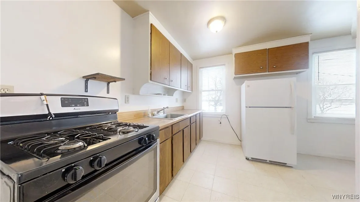 236 Ensminger Road, Tonawanda-town, New York 14150, Tonawanda, New York 14150, 4 Bedrooms Bedrooms, ,2 BathroomsBathrooms,Residential,Closed,236 Ensminger Road, Tonawanda-town, New York 14150,0,B1587078