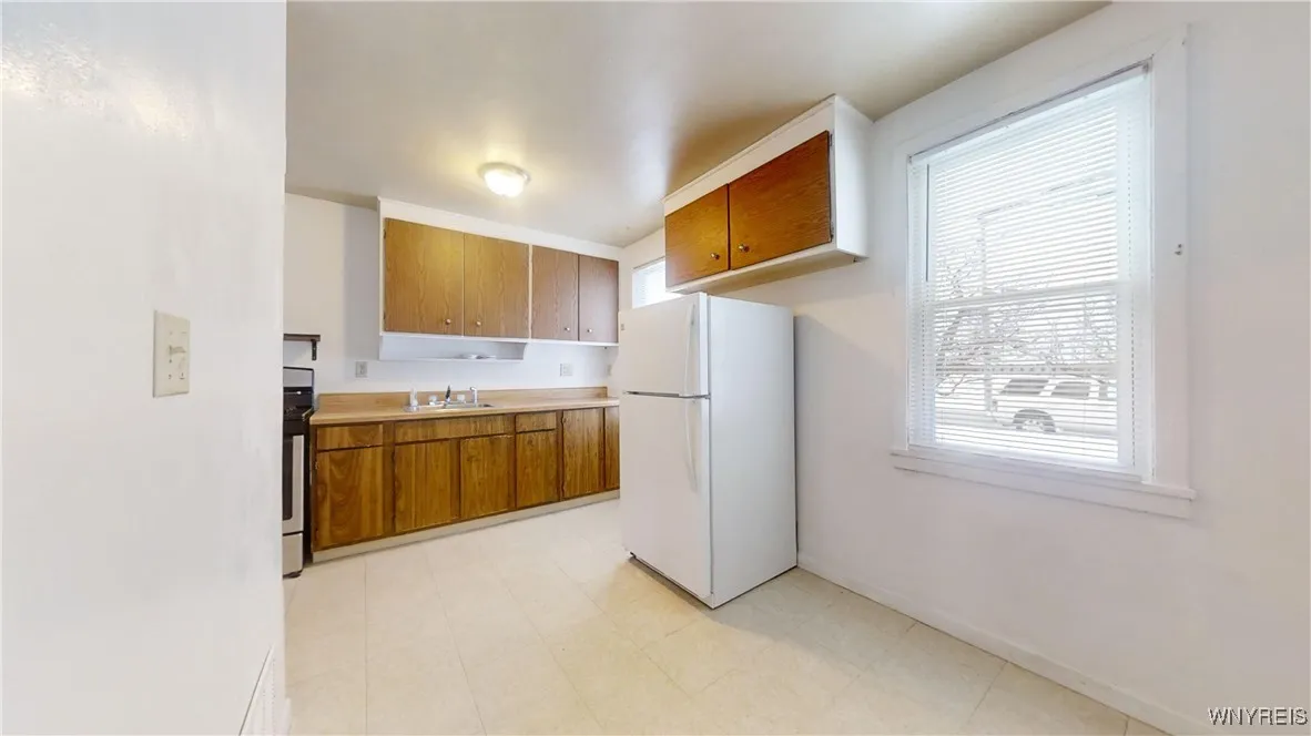 236 Ensminger Road, Tonawanda-town, New York 14150, Tonawanda, New York 14150, 4 Bedrooms Bedrooms, ,2 BathroomsBathrooms,Residential,Closed,236 Ensminger Road, Tonawanda-town, New York 14150,0,B1587078