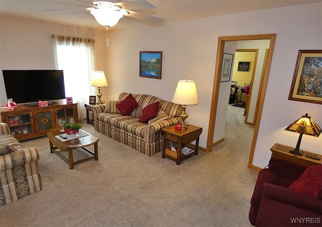 4269 Meadowbrook Parkway, Hamburg, New York 14219, Hamburg, New York 14219, 3 Bedrooms Bedrooms, 11 Rooms Rooms,2 BathroomsBathrooms,Residential,Closed,4269 Meadowbrook Parkway, Hamburg, New York 14219,0,B1587295
