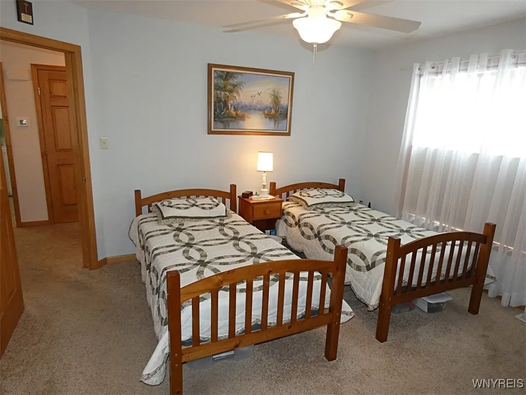 4269 Meadowbrook Parkway, Hamburg, New York 14219, Hamburg, New York 14219, 3 Bedrooms Bedrooms, 11 Rooms Rooms,2 BathroomsBathrooms,Residential,Closed,4269 Meadowbrook Parkway, Hamburg, New York 14219,0,B1587295