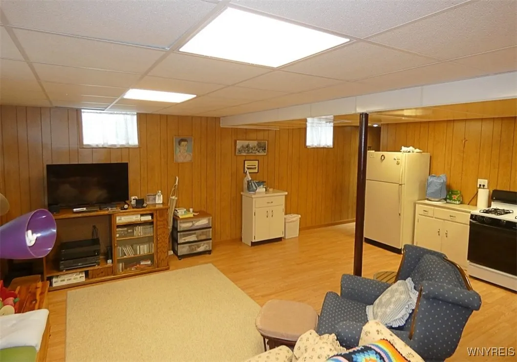 4269 Meadowbrook Parkway, Hamburg, New York 14219, Hamburg, New York 14219, 3 Bedrooms Bedrooms, 11 Rooms Rooms,2 BathroomsBathrooms,Residential,Closed,4269 Meadowbrook Parkway, Hamburg, New York 14219,0,B1587295