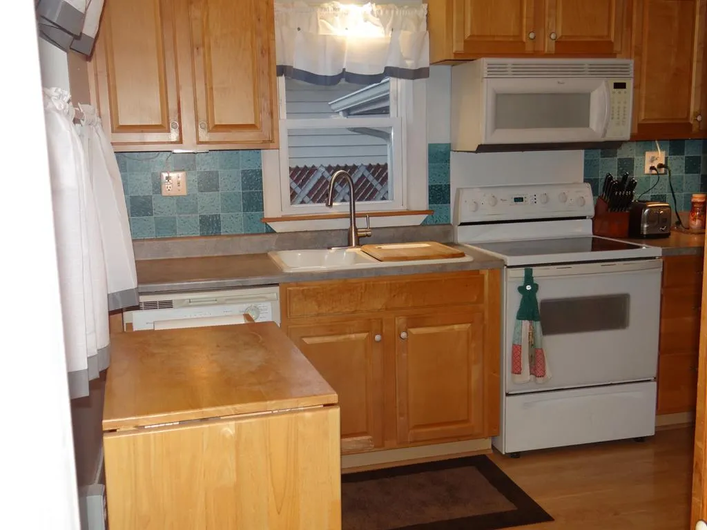 27 Orchard Park Road, Southport, New York 14871, Southport, New York 14871, 2 Bedrooms Bedrooms, 5 Rooms Rooms,1 BathroomBathrooms,Residential,Closed,27 Orchard Park Road, Southport, New York 14871,0,EC278447