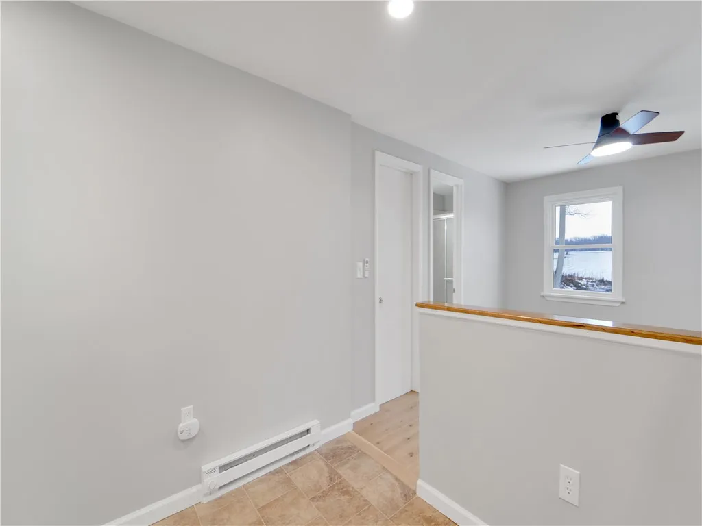 227 Lake Road B, Webster, New York 14580, Webster, New York 14580, 1 Bedroom Bedrooms, 3 Rooms Rooms,1 BathroomBathrooms,Residential Lease,For Rent,227 Lake Road B, Webster, New York 14580,R1586855
