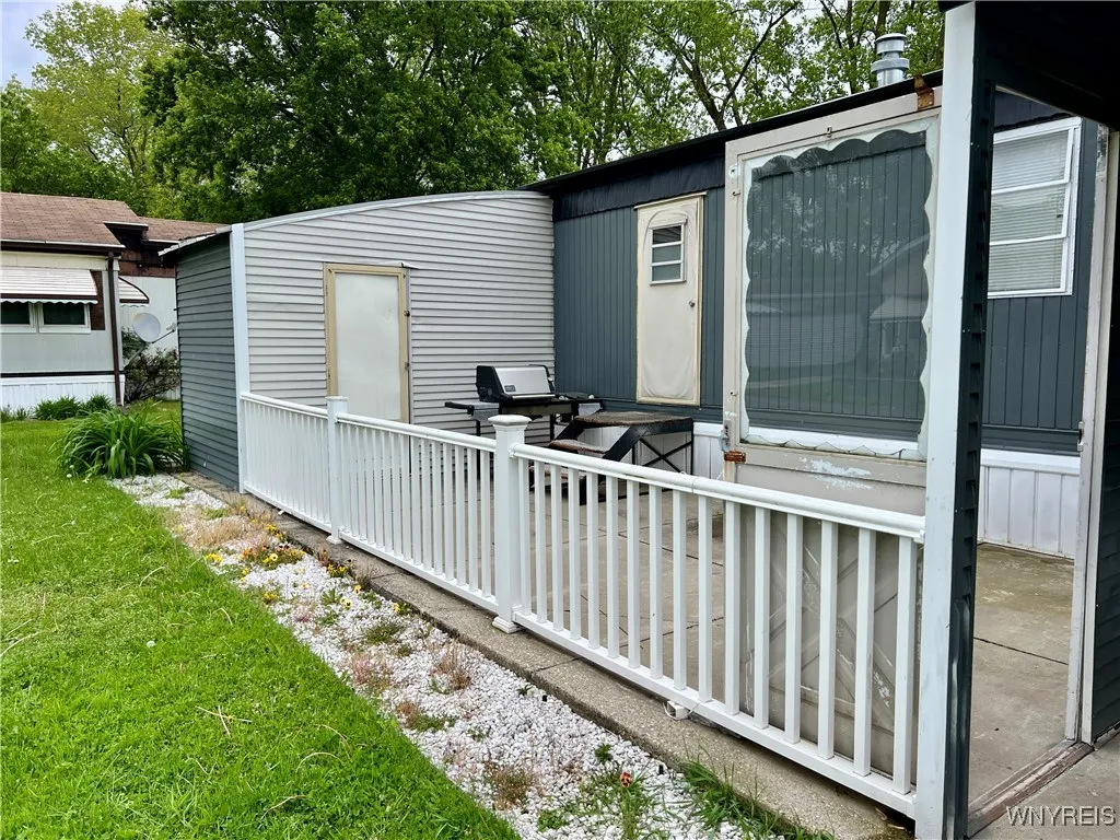 62 Carefree Lane, Cheektowaga, New York 14227, Cheektowaga, New York 14227, 2 Bedrooms Bedrooms, 5 Rooms Rooms,1 BathroomBathrooms,Residential,For Sale,62 Carefree Lane, Cheektowaga, New York 14227,B1587163