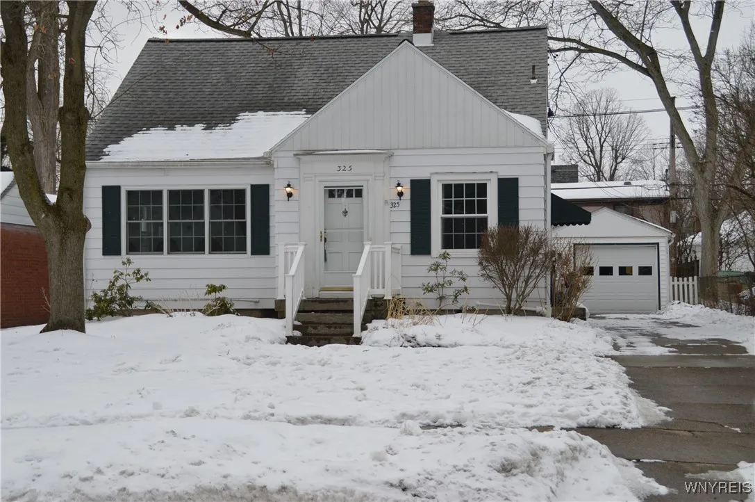 325 Berryman Drive, Amherst, New York 14226, Amherst, New York 14226, 3 Bedrooms Bedrooms, 7 Rooms Rooms,2 BathroomsBathrooms,Residential,Closed,325 Berryman Drive, Amherst, New York 14226,0,B1587366