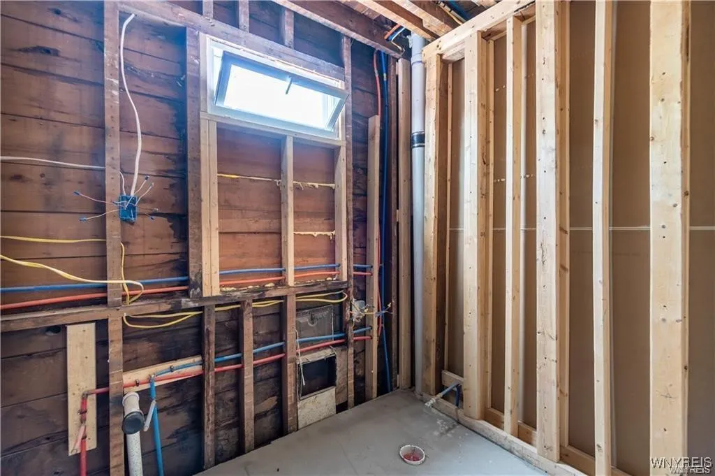 270 E Hazeltine Avenue, Tonawanda-town, New York 1, Tonawanda, New York 14217, 4 Bedrooms Bedrooms, 7 Rooms Rooms,2 BathroomsBathrooms,Residential,Closed,270 E Hazeltine Avenue, Tonawanda-town, New York 1,0,B1587451