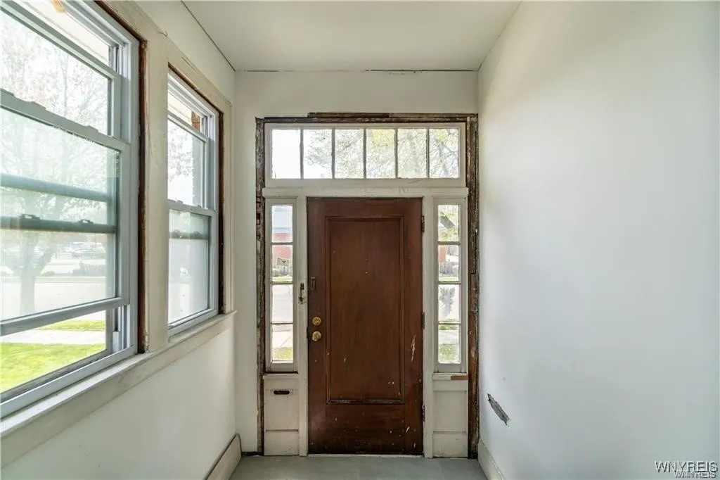270 E Hazeltine Avenue, Tonawanda-town, New York 1, Tonawanda, New York 14217, 4 Bedrooms Bedrooms, 7 Rooms Rooms,2 BathroomsBathrooms,Residential,Closed,270 E Hazeltine Avenue, Tonawanda-town, New York 1,0,B1587451