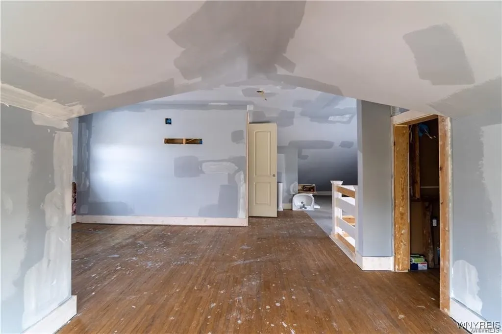 270 E Hazeltine Avenue, Tonawanda-town, New York 1, Tonawanda, New York 14217, 4 Bedrooms Bedrooms, 7 Rooms Rooms,2 BathroomsBathrooms,Residential,Closed,270 E Hazeltine Avenue, Tonawanda-town, New York 1,0,B1587451