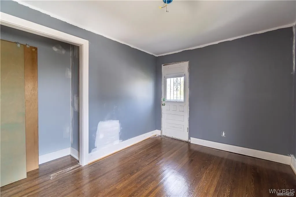 270 E Hazeltine Avenue, Tonawanda-town, New York 1, Tonawanda, New York 14217, 4 Bedrooms Bedrooms, 7 Rooms Rooms,2 BathroomsBathrooms,Residential,Closed,270 E Hazeltine Avenue, Tonawanda-town, New York 1,0,B1587451
