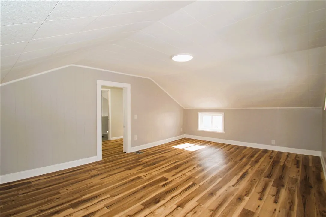 Huge 2nd Floor bedroom