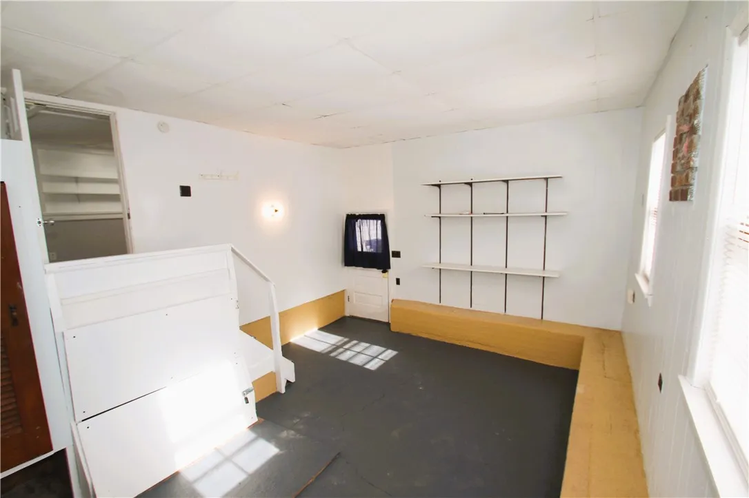 1st Floor Laundry & Mudroom
