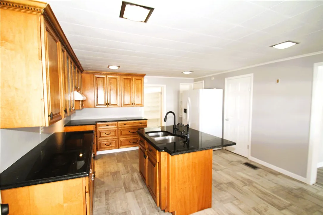 Gorgeous Kitchen with Island sink