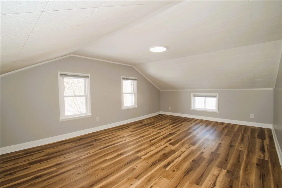 Huge 2nd Floor bedroom