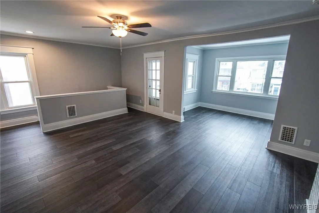 368 Cumberland Avenue, Buffalo, New York 14220, Buffalo, New York 14220, 6 Bedrooms Bedrooms, ,2 BathroomsBathrooms,Residential,Closed,368 Cumberland Avenue, Buffalo, New York 14220,0,B1587027