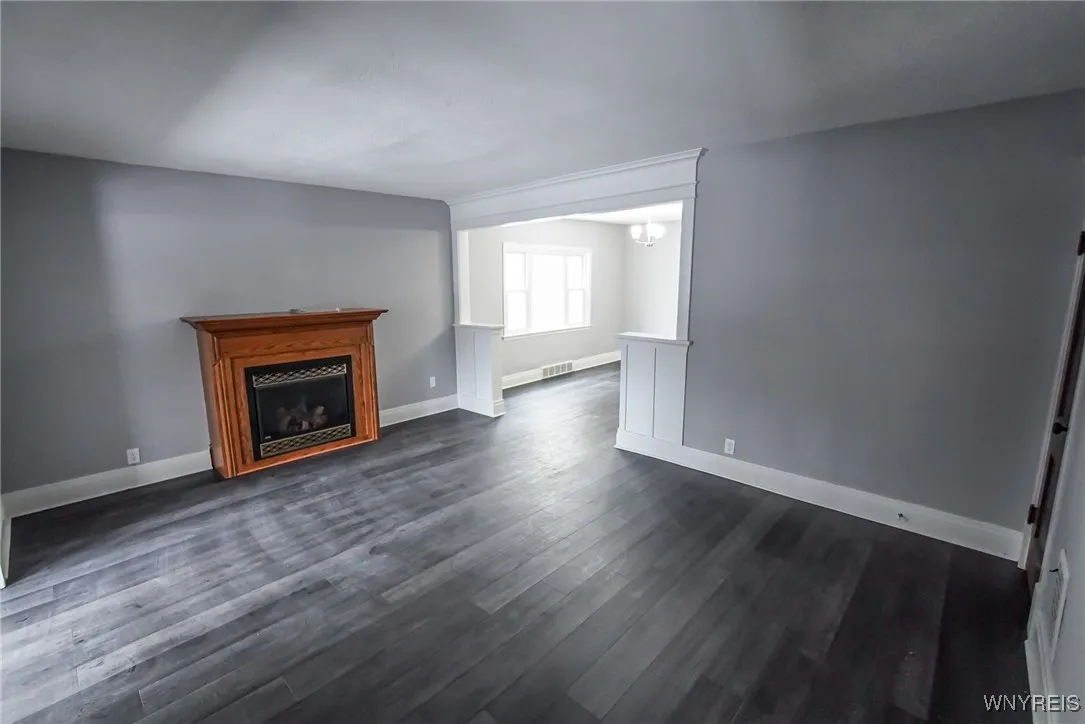 368 Cumberland Avenue, Buffalo, New York 14220, Buffalo, New York 14220, 6 Bedrooms Bedrooms, ,2 BathroomsBathrooms,Residential,Closed,368 Cumberland Avenue, Buffalo, New York 14220,0,B1587027