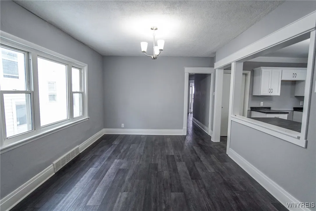 368 Cumberland Avenue, Buffalo, New York 14220, Buffalo, New York 14220, 6 Bedrooms Bedrooms, ,2 BathroomsBathrooms,Residential,Closed,368 Cumberland Avenue, Buffalo, New York 14220,0,B1587027