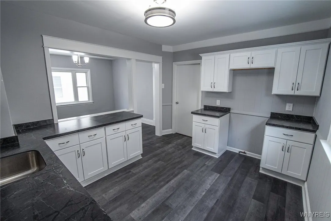 368 Cumberland Avenue, Buffalo, New York 14220, Buffalo, New York 14220, 6 Bedrooms Bedrooms, ,2 BathroomsBathrooms,Residential,Closed,368 Cumberland Avenue, Buffalo, New York 14220,0,B1587027