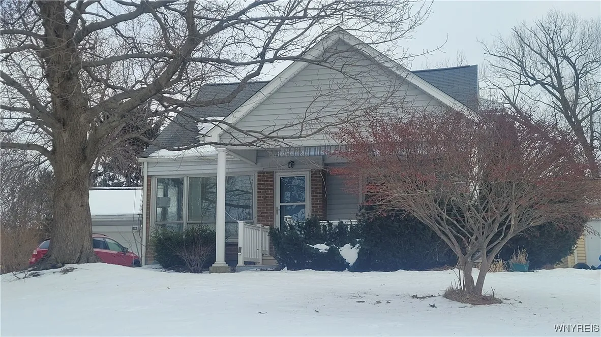 5841 Lakecrest Drive, Hamburg, New York 14085, Hamburg, New York 14085, 3 Bedrooms Bedrooms, 5 Rooms Rooms,2 BathroomsBathrooms,Residential Lease,Closed,5841 Lakecrest Drive, Hamburg, New York 14085,0,B1587575