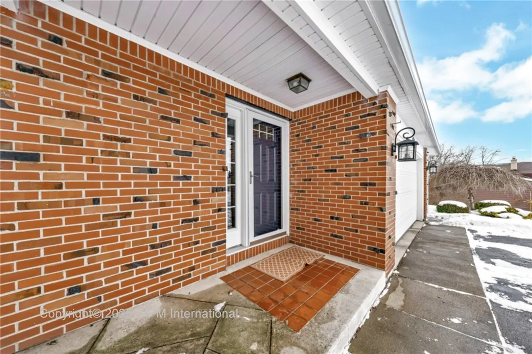 4872 Clearview Drive, Clarence, New York 14221, Clarence, New York 14221, 3 Bedrooms Bedrooms, 7 Rooms Rooms,2 BathroomsBathrooms,Residential,Closed,4872 Clearview Drive, Clarence, New York 14221,0,R1587580