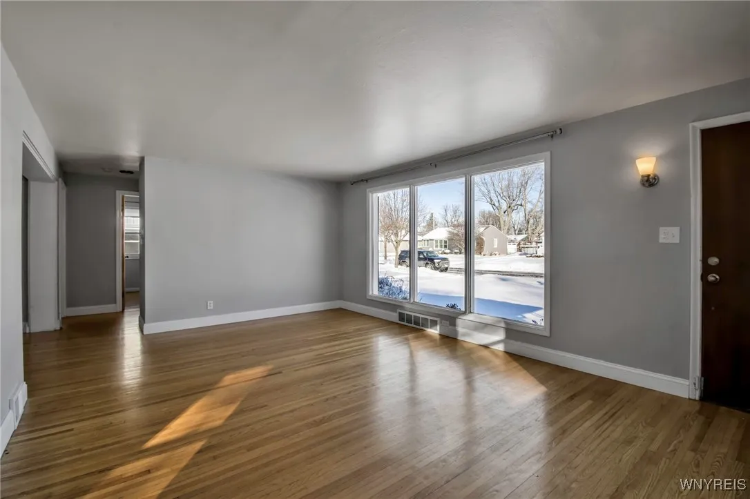 89 Pearce Drive, Amherst, New York 14226, Amherst, New York 14226, 2 Bedrooms Bedrooms, 5 Rooms Rooms,1 BathroomBathrooms,Residential Lease,Closed,89 Pearce Drive, Amherst, New York 14226,0,B1587593