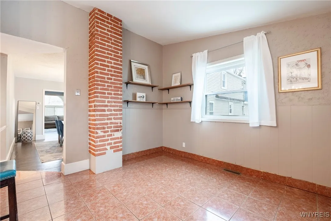 29 Linden Avenue, Tonawanda-town, New York 14217, Tonawanda, New York 14217, 3 Bedrooms Bedrooms, 6 Rooms Rooms,1 BathroomBathrooms,Residential,Closed,29 Linden Avenue, Tonawanda-town, New York 14217,0,B1587639