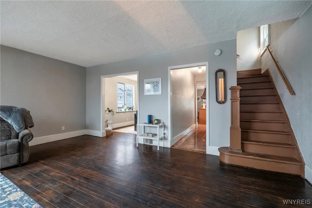 29 Linden Avenue, Tonawanda-town, New York 14217, Tonawanda, New York 14217, 3 Bedrooms Bedrooms, 6 Rooms Rooms,1 BathroomBathrooms,Residential,Closed,29 Linden Avenue, Tonawanda-town, New York 14217,0,B1587639