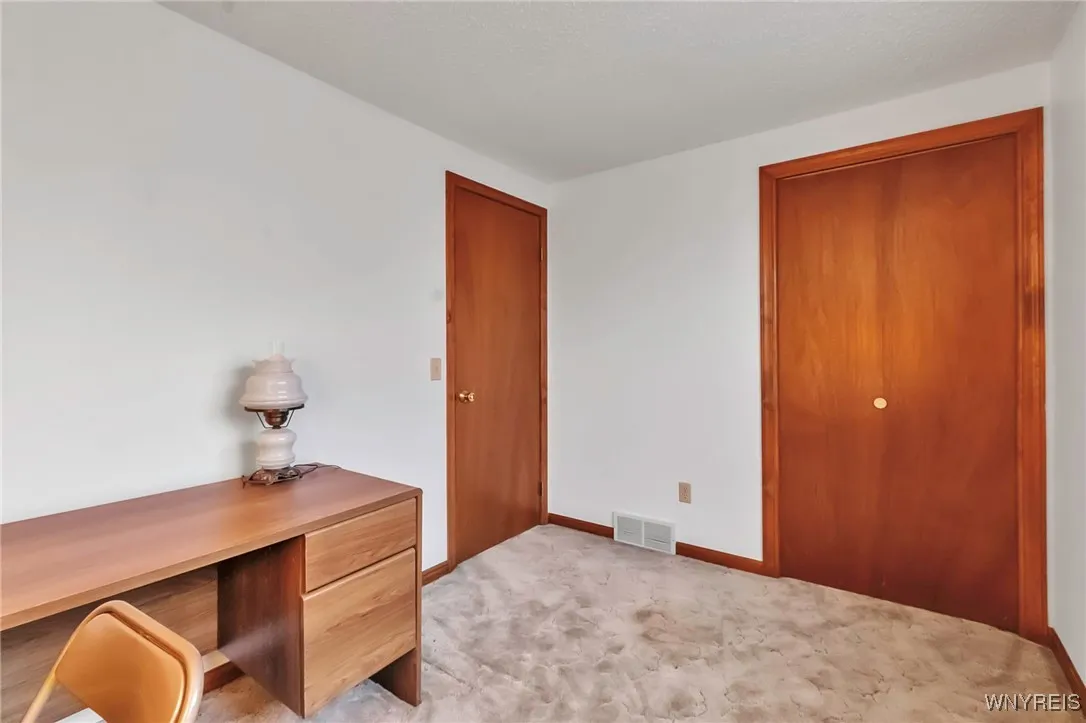 2167 Hobblebush Lane, Hamburg, New York 14085, Hamburg, New York 14085, 3 Bedrooms Bedrooms, 8 Rooms Rooms,1 BathroomBathrooms,Residential,Closed,2167 Hobblebush Lane, Hamburg, New York 14085,0,B1587448