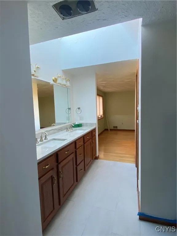 3765 Rockwell Road, Marcellus, New York 13108, Marcellus, New York 13108, 4 Bedrooms Bedrooms, 11 Rooms Rooms,3 BathroomsBathrooms,Residential,Closed,3765 Rockwell Road, Marcellus, New York 13108,0,S1587739