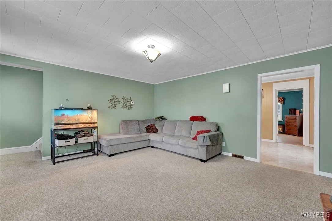 23 Elm Street, Hanover, New York 14136, Hanover, New York 14136, 3 Bedrooms Bedrooms, 7 Rooms Rooms,2 BathroomsBathrooms,Residential,Closed,23 Elm Street, Hanover, New York 14136,0,B1586334