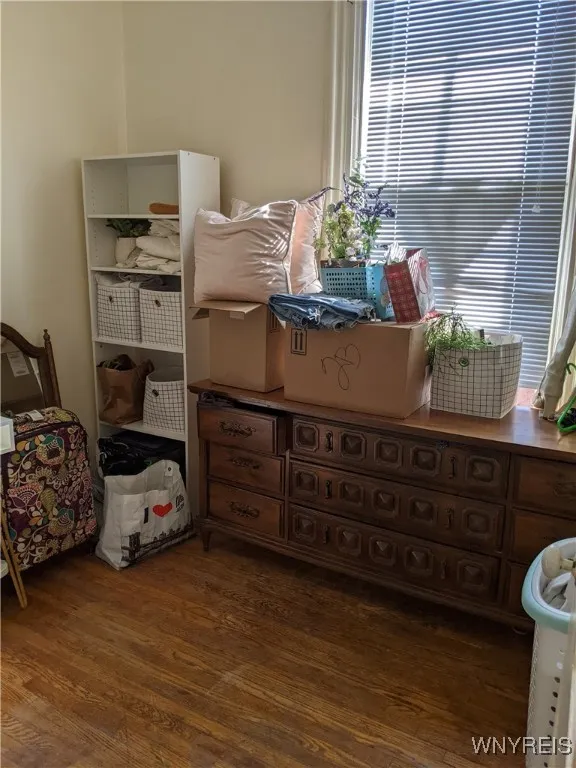 Bonus room/office
