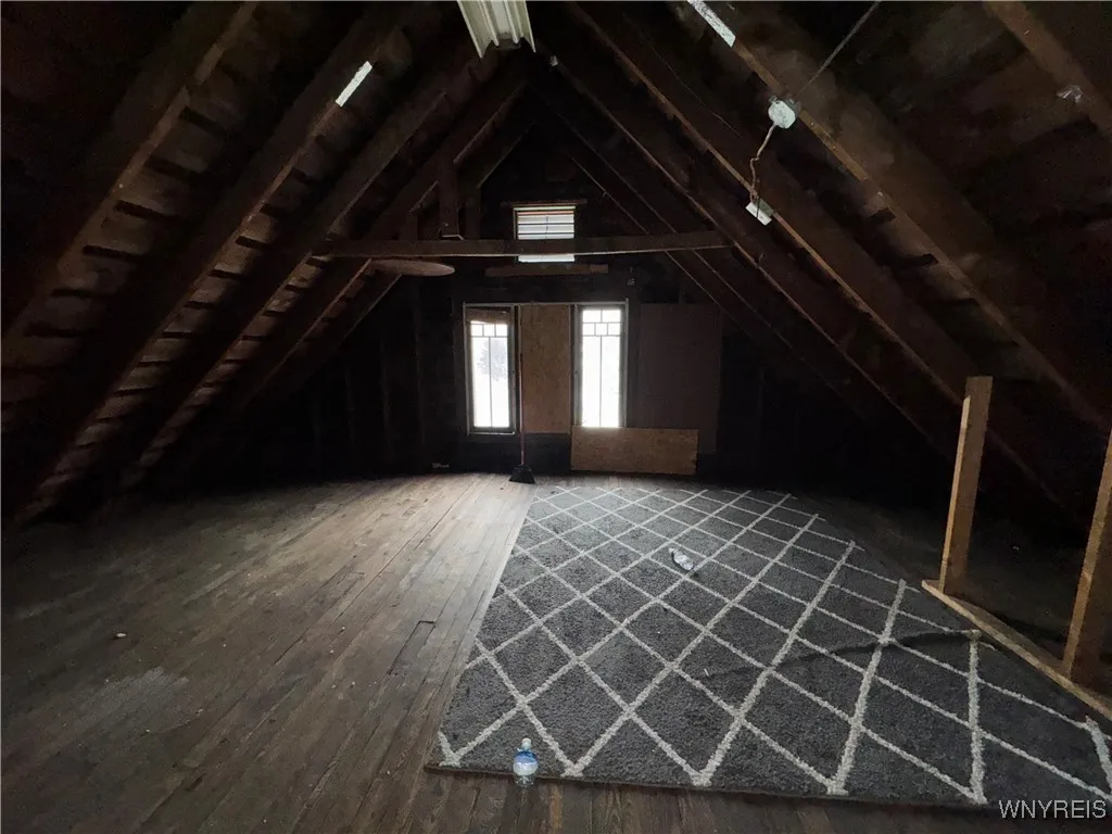 136 Longnecker Street, Buffalo, New York 14206, Buffalo, New York 14206, 6 Bedrooms Bedrooms, ,2 BathroomsBathrooms,Residential,Closed,136 Longnecker Street, Buffalo, New York 14206,0,B1587557