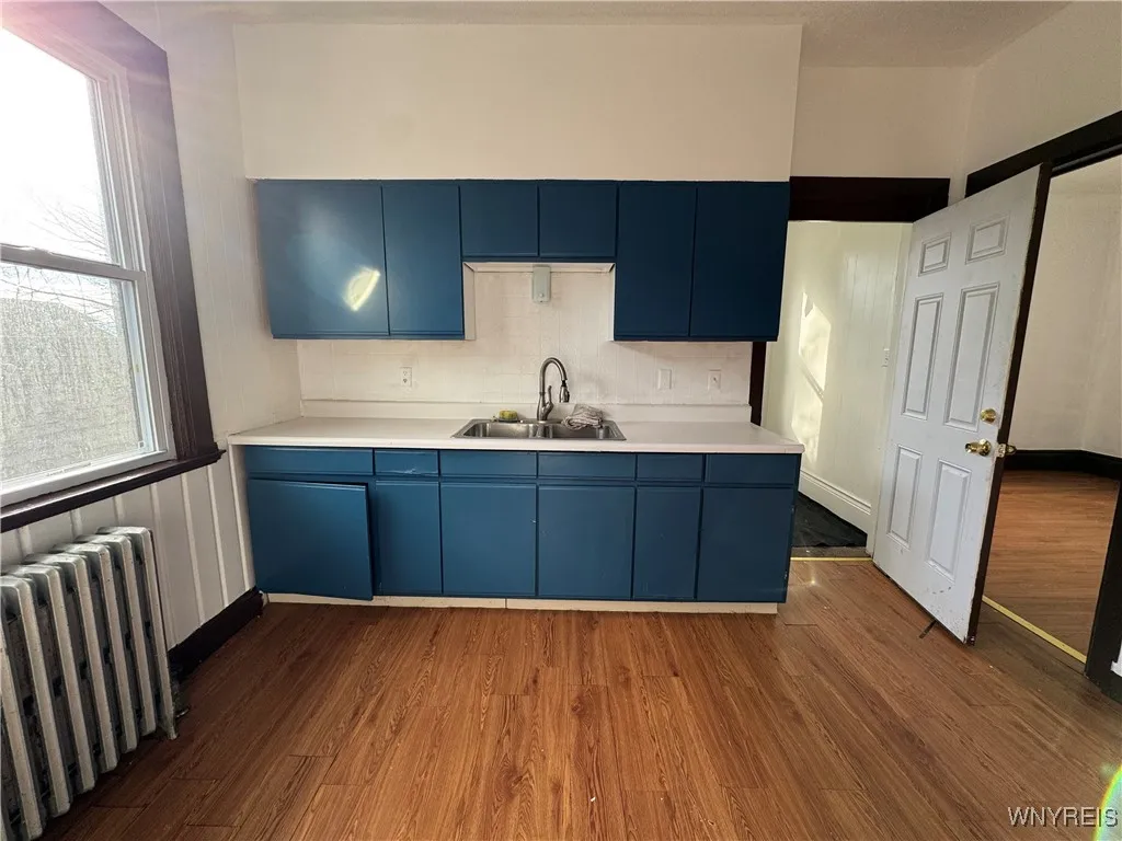 136 Longnecker Street, Buffalo, New York 14206, Buffalo, New York 14206, 6 Bedrooms Bedrooms, ,2 BathroomsBathrooms,Residential,Closed,136 Longnecker Street, Buffalo, New York 14206,0,B1587557